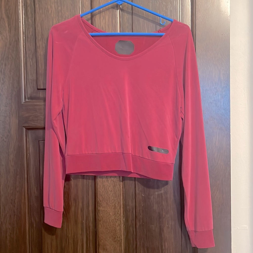 Under armor long sleeve crop - size S